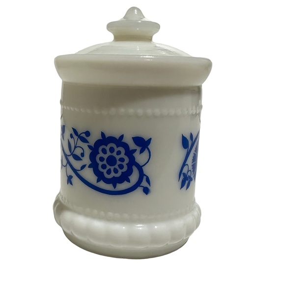 Mini Milk Glass Container - Picture 3 of 8